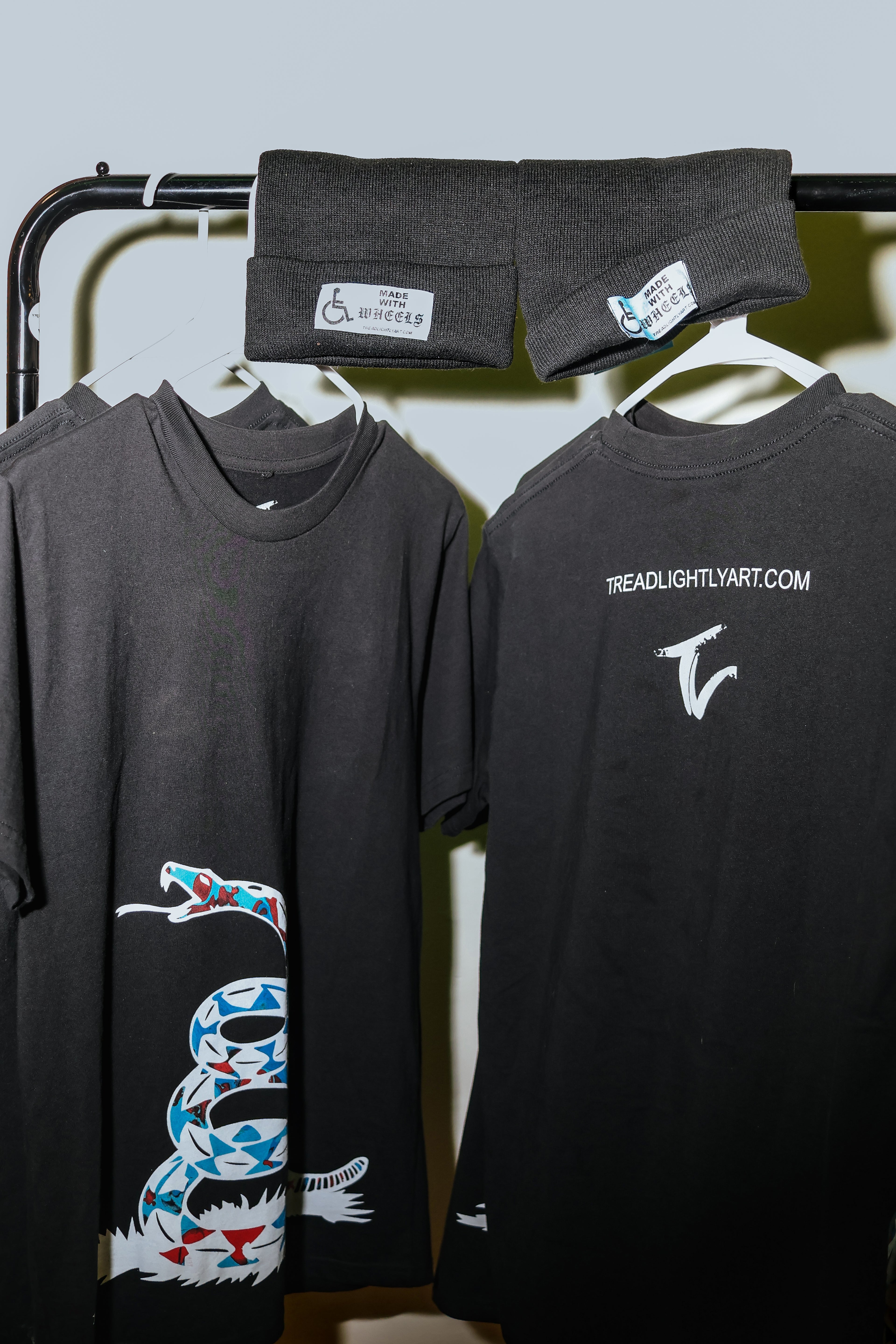 Tread lightly snake T-shirt(black) image 5